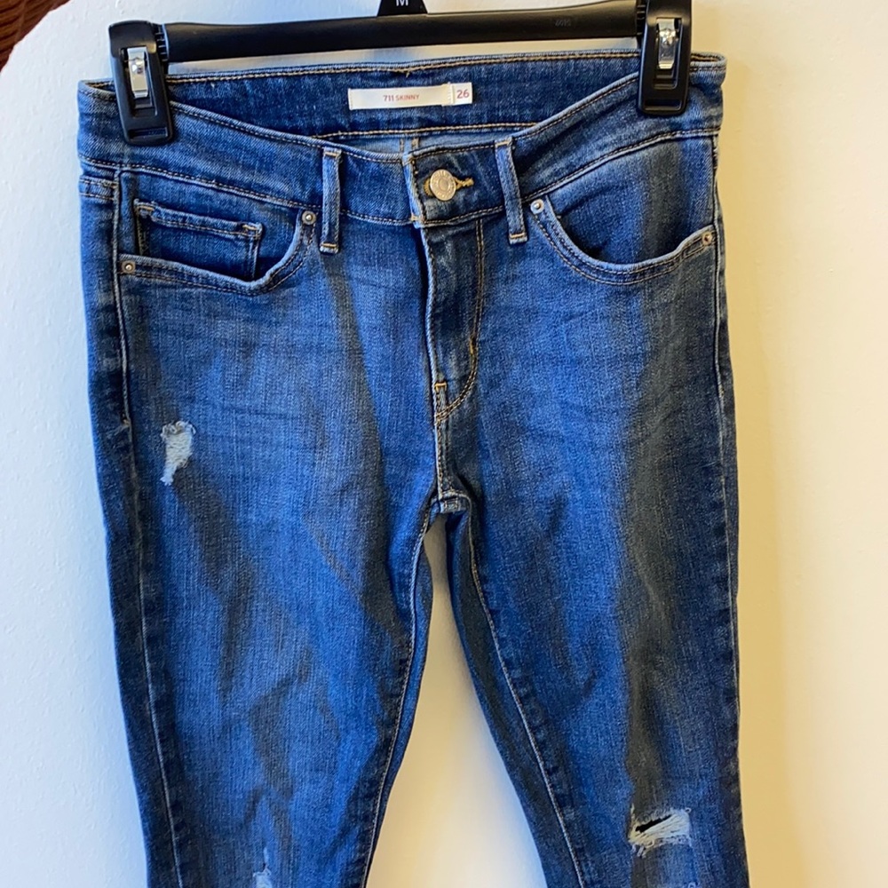 Levi’s 711 Skinny Mid-Rise Jeans